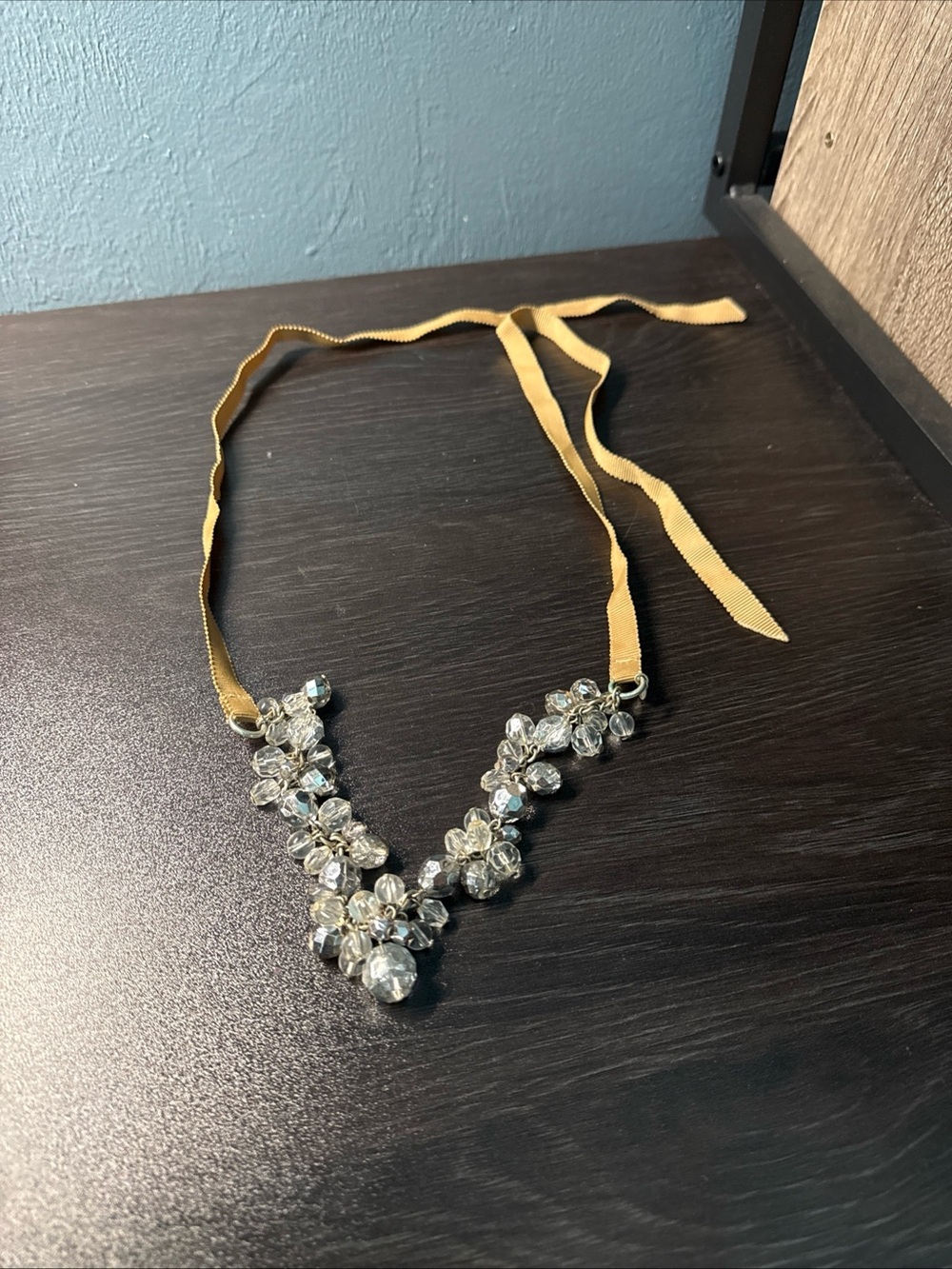 American eagle outfitters Crystal Cluster Ribbon Necklace - Gold Ribbon